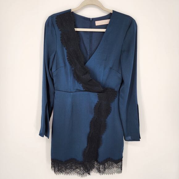 Keepsake The Label Mini Dress M Satin Lace Trim Long Flare Sleeve Blue Black - Picture 3 of 15